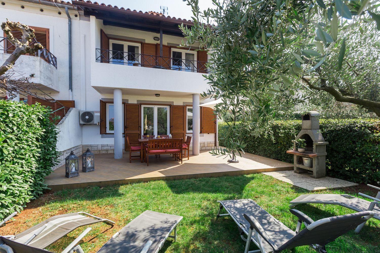 Hundefreundliches Ferienhaus nur 700 Meter zum Strand mit Grill, Waschmaschine, Bild 1